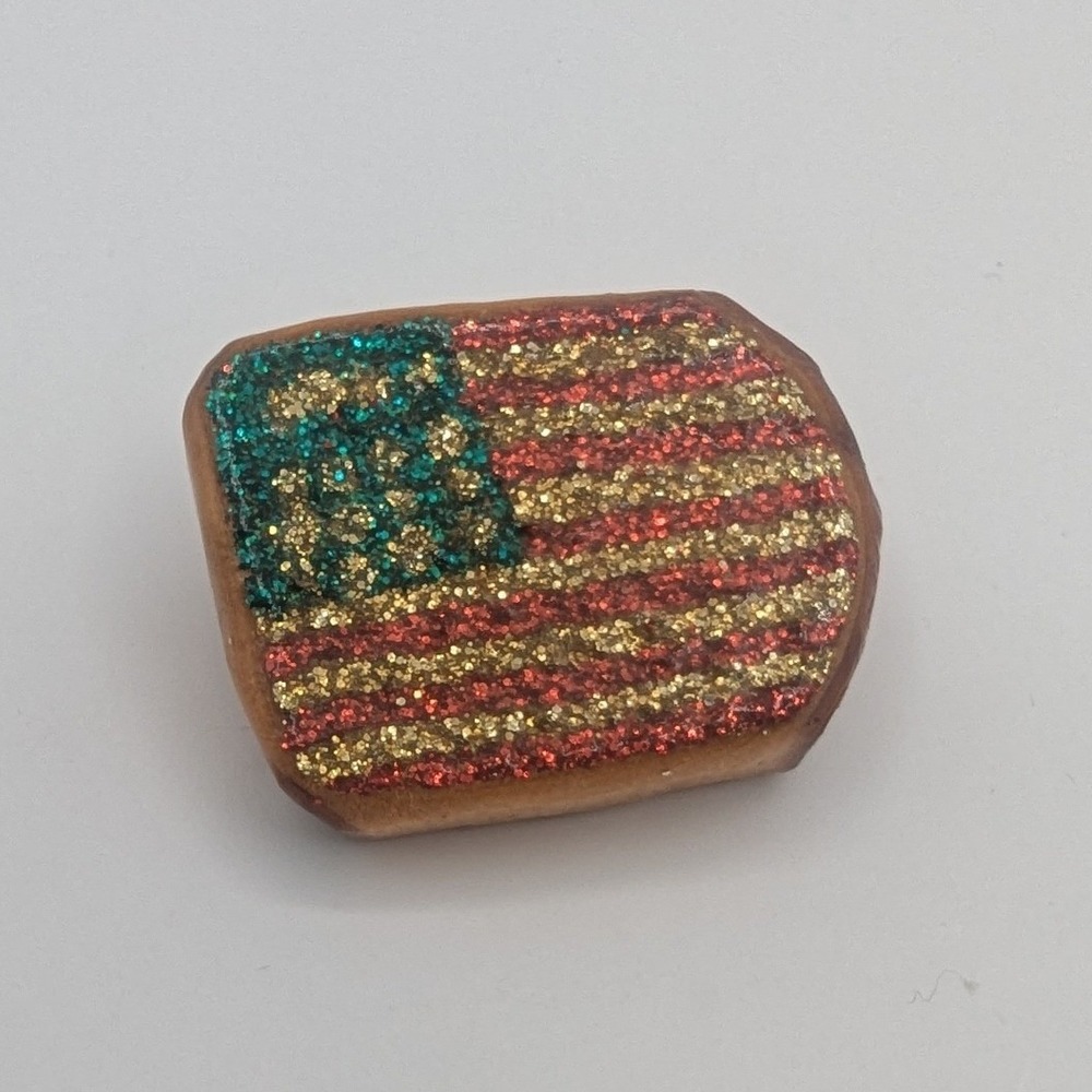 Turk 04 Handmade Wood Slab American Flag Glitter Brooch Pin Patriotic Folk Art